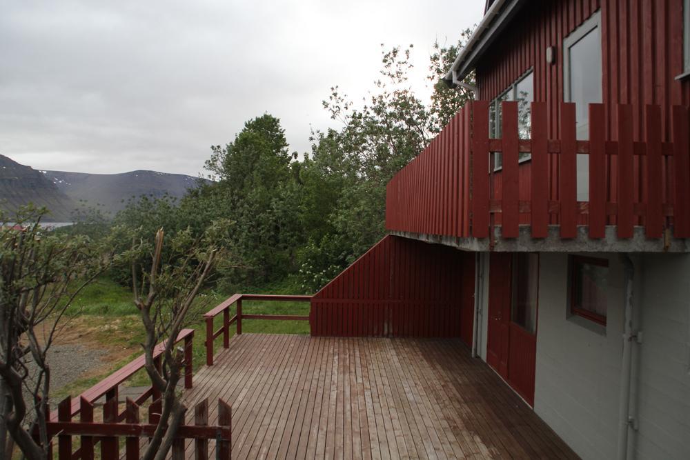 Solbakki Guest House Flateyri Екстериор снимка